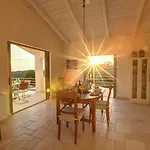 Villa Ideales
