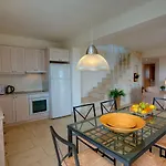 Ideales Villa
