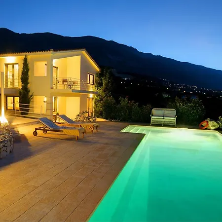 Villa Ideales *