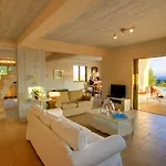 Villa Ideales *