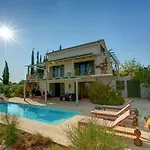 Ideales Villa Mousata