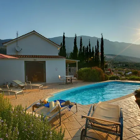 Ideales Villa *